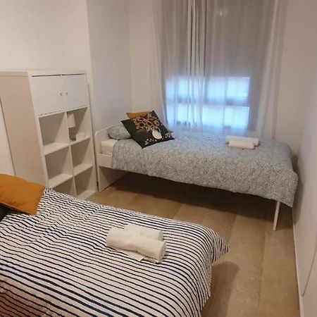 Gran Piso Cerca Centro Comercial Y Playa Ceuta Eksteriør bilde